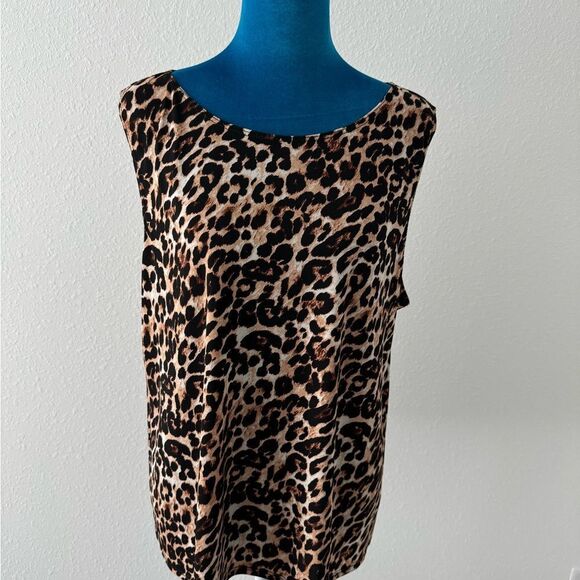 Leopard Print Open Cardigan Top and black pant - Picture 3 of 8